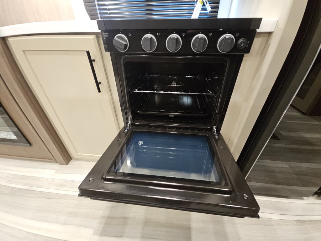 2026 Keystone RV 2026 Keystone RV Cougar - thumbnail 30