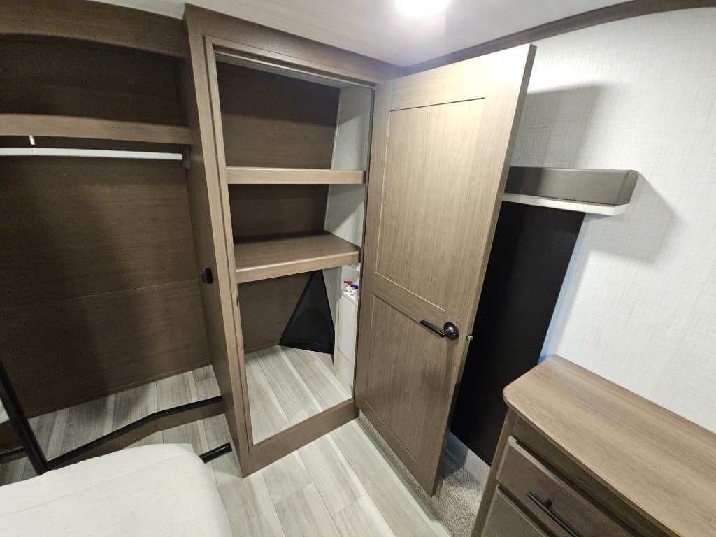 2026 Keystone RV 2026 Keystone RV Cougar - thumbnail 55