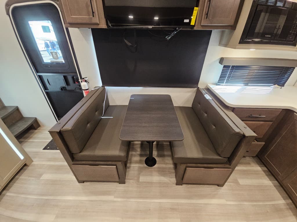 2026 Keystone RV 2026 Keystone RV Cougar Half-Ton - thumbnail 19