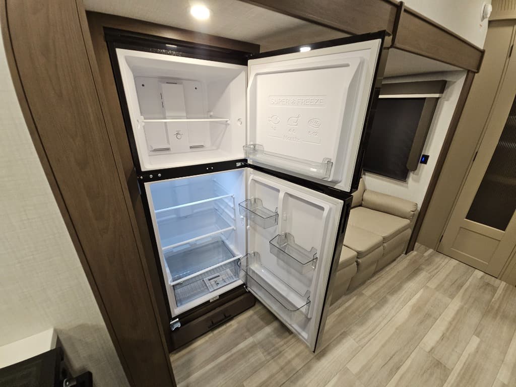 2026 Keystone RV 2026 Keystone RV Cougar Half-Ton - thumbnail 23