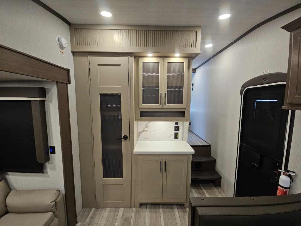 2026 Keystone RV 2026 Keystone RV Cougar Half-Ton - thumbnail 24