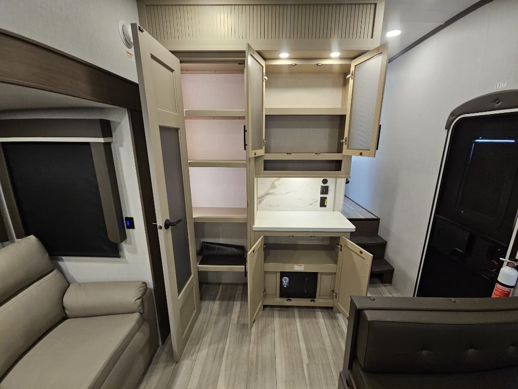 2026 Keystone RV 2026 Keystone RV Cougar Half-Ton - thumbnail 26