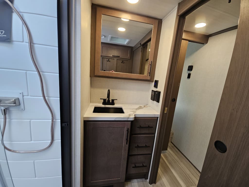 2026 Keystone RV 2026 Keystone RV Cougar Half-Ton - thumbnail 31