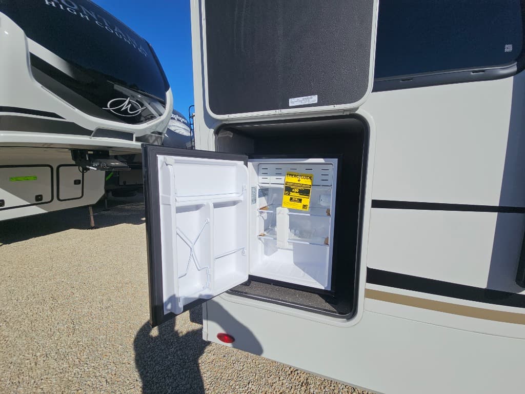 2026 Keystone RV 2026 Keystone RV Cougar Half-Ton - thumbnail 49