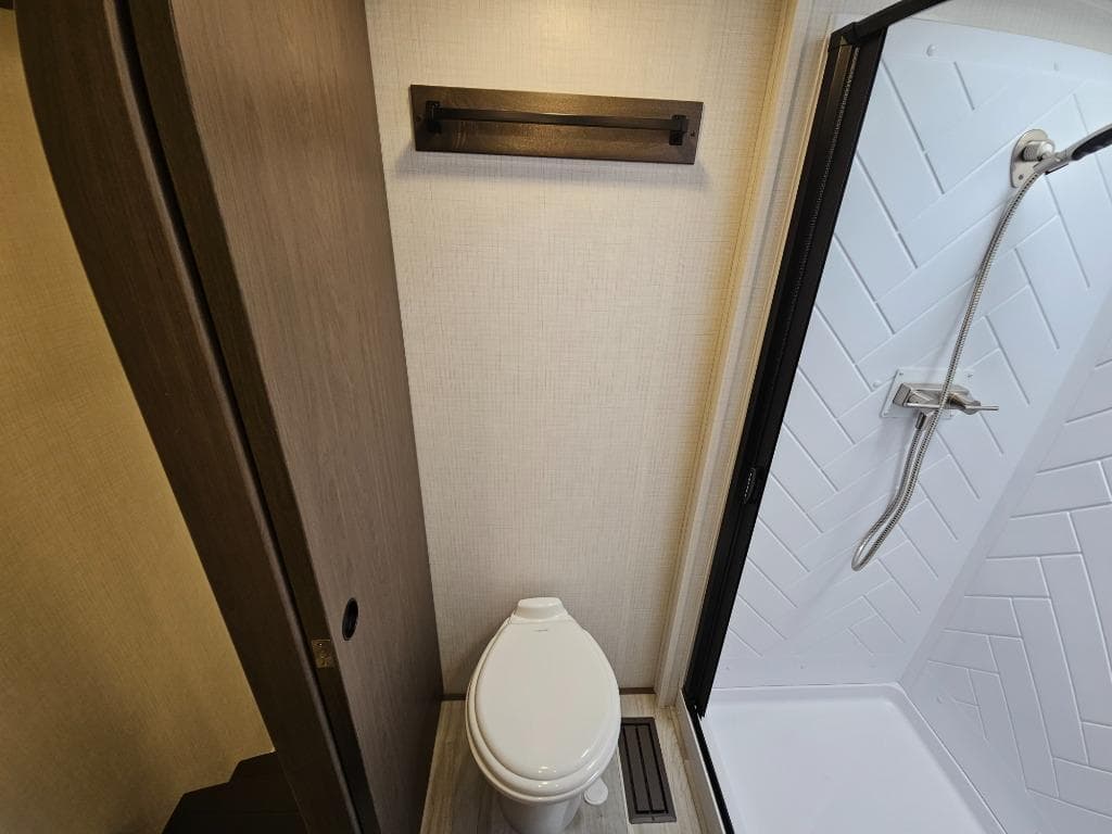 2026 Keystone RV 2026 Keystone RV Cougar - thumbnail 38