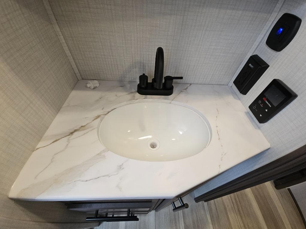 2026 Keystone RV 2026 Keystone RV Cougar - thumbnail 39