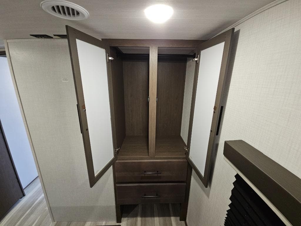 2026 Keystone RV 2026 Keystone RV Cougar - thumbnail 47