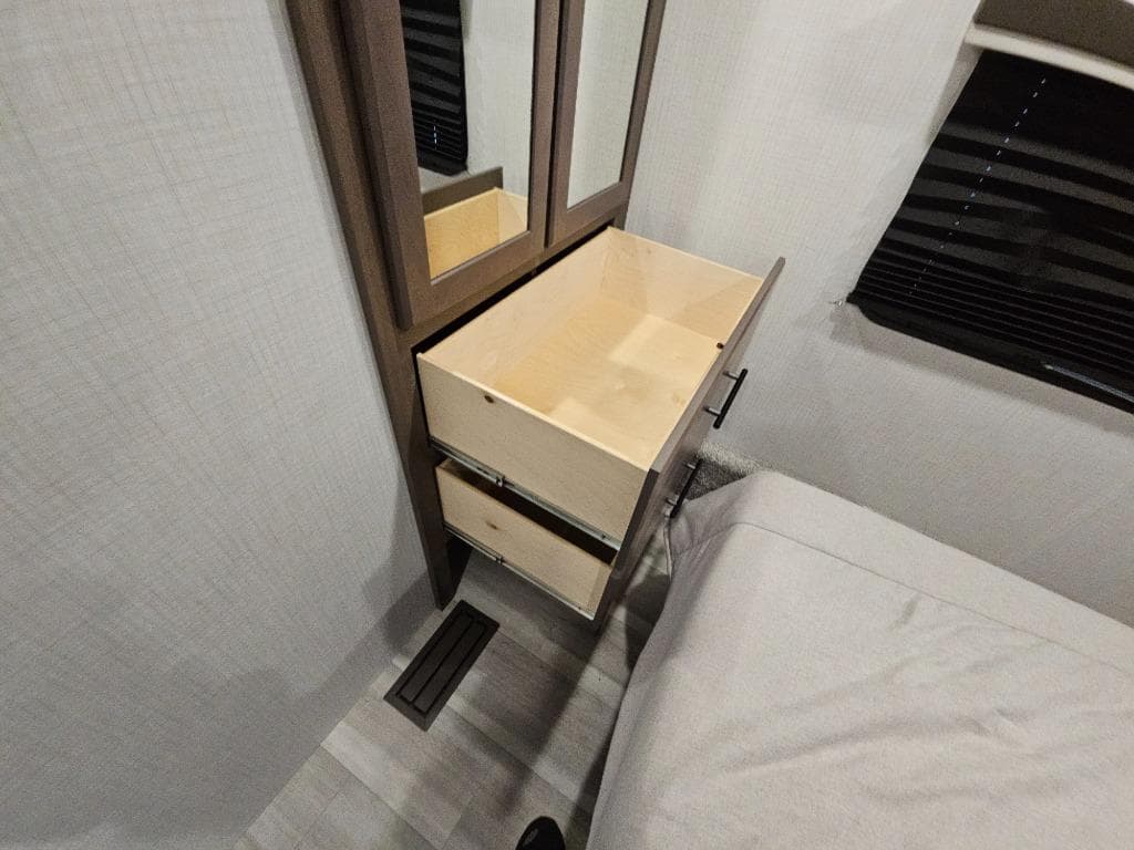 2026 Keystone RV 2026 Keystone RV Cougar - thumbnail 48