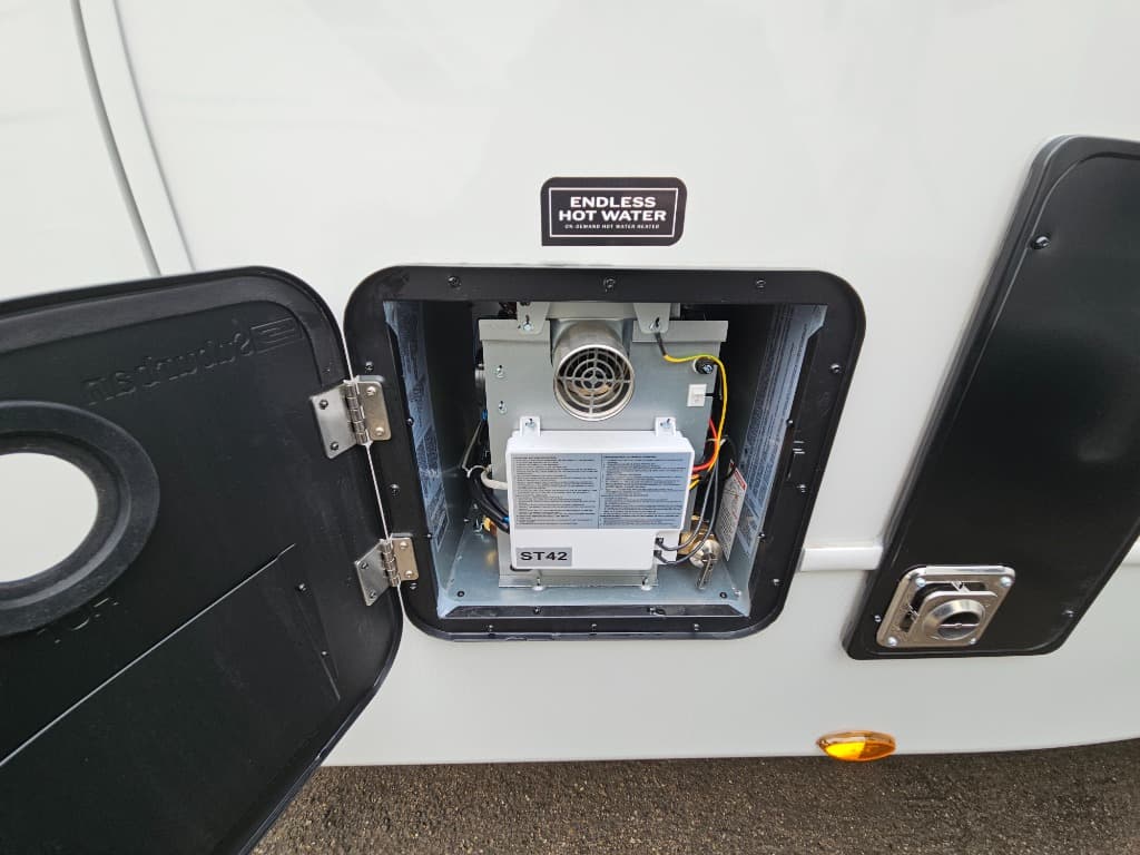 2026 Keystone RV 2026 Keystone RV Cougar - thumbnail 60