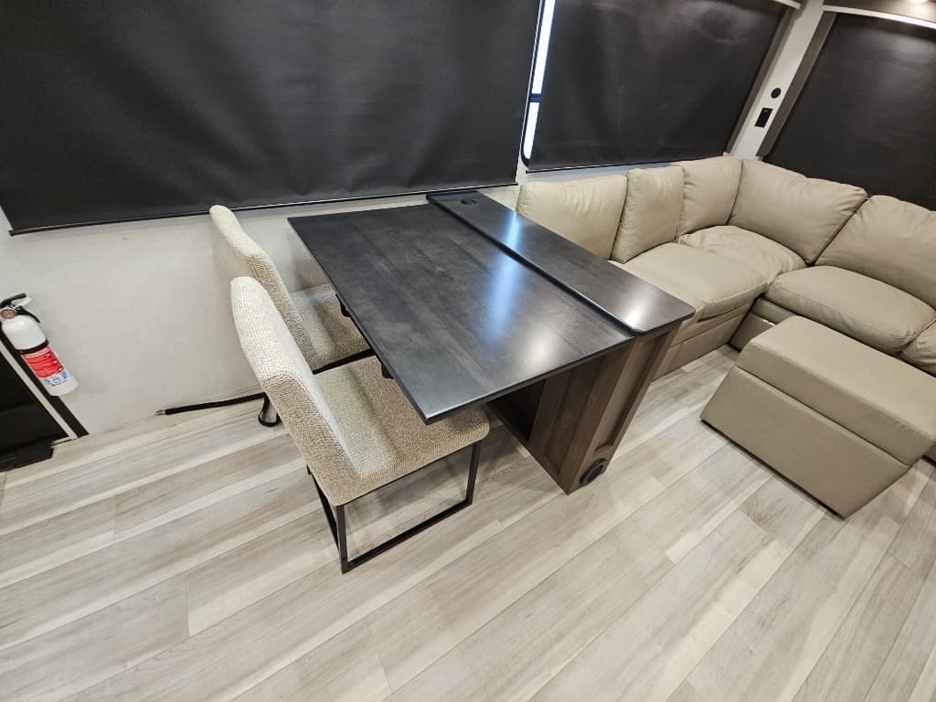 2026 Keystone RV 2026 Keystone RV Cougar Half-Ton - thumbnail 11