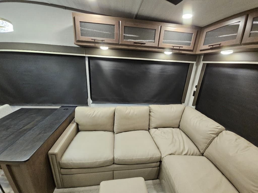 2026 Keystone RV 2026 Keystone RV Cougar Half-Ton - thumbnail 13