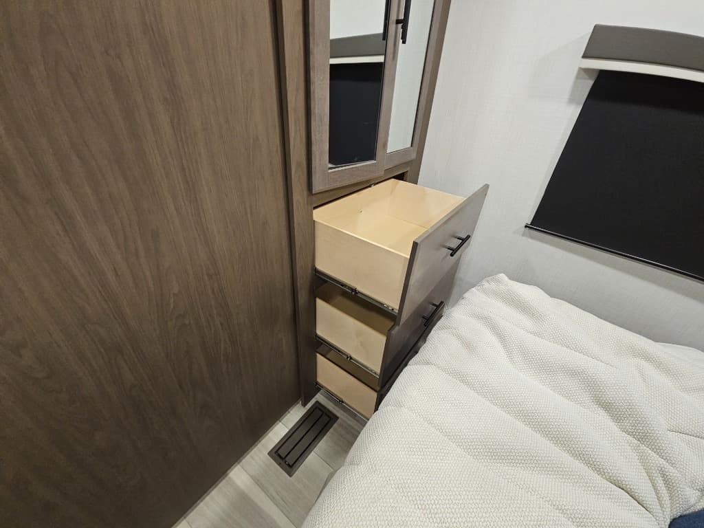 2026 Keystone RV 2026 Keystone RV Cougar Half-Ton - thumbnail 45