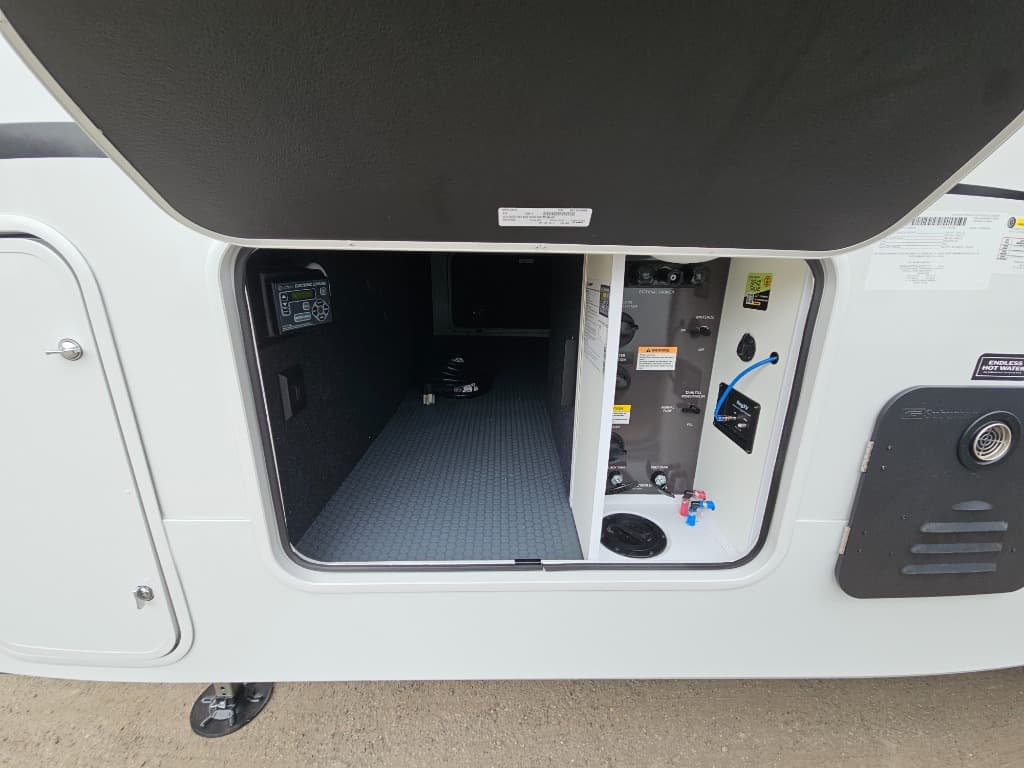 2026 Keystone RV 2026 Keystone RV Cougar Half-Ton - thumbnail 58