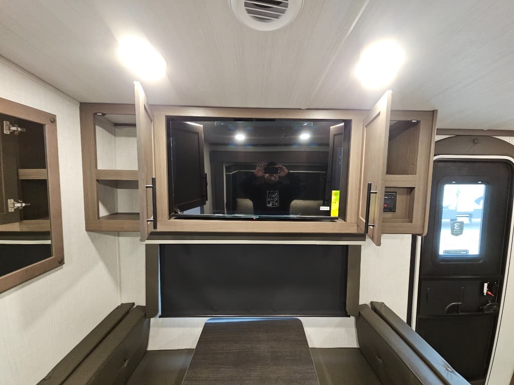 2026 Keystone RV 2026 Keystone RV Cougar Western Elevation - thumbnail 11