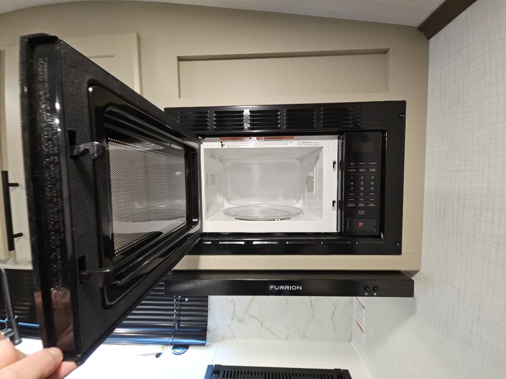 2026 Keystone RV 2026 Keystone RV Cougar Western Elevation - thumbnail 15