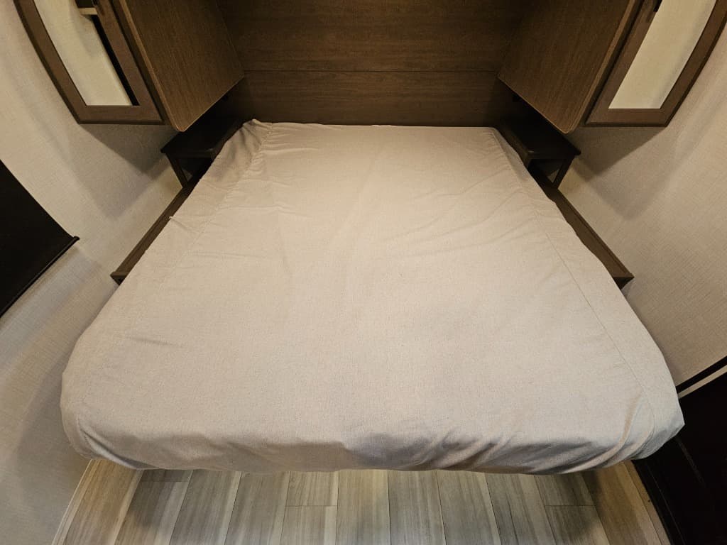 2026 Keystone RV 2026 Keystone RV Cougar Western Elevation - thumbnail 28