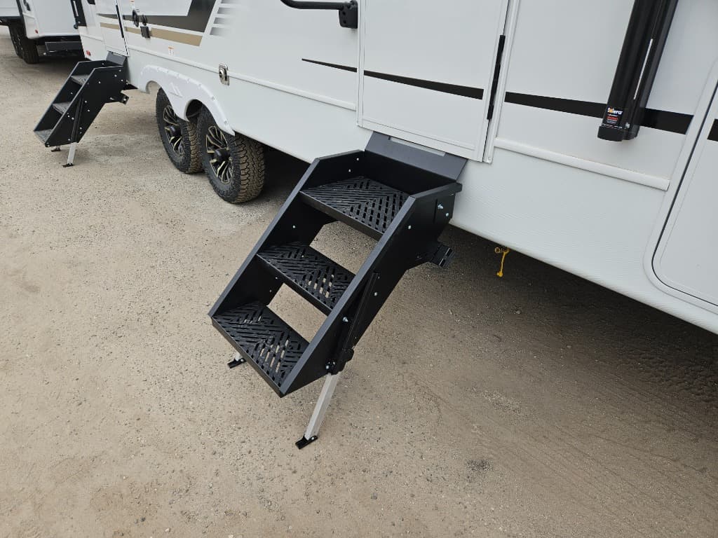 2026 Keystone RV 2026 Keystone RV Cougar Western Elevation - thumbnail 35