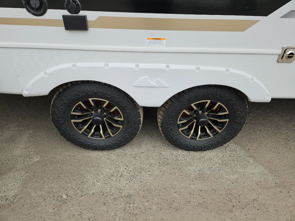 2026 Keystone RV 2026 Keystone RV Cougar Western Elevation - thumbnail 37