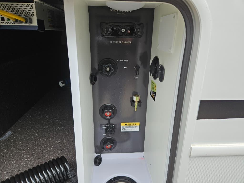 2026 Keystone RV 2026 Keystone RV Cougar Western Elevation - thumbnail 42