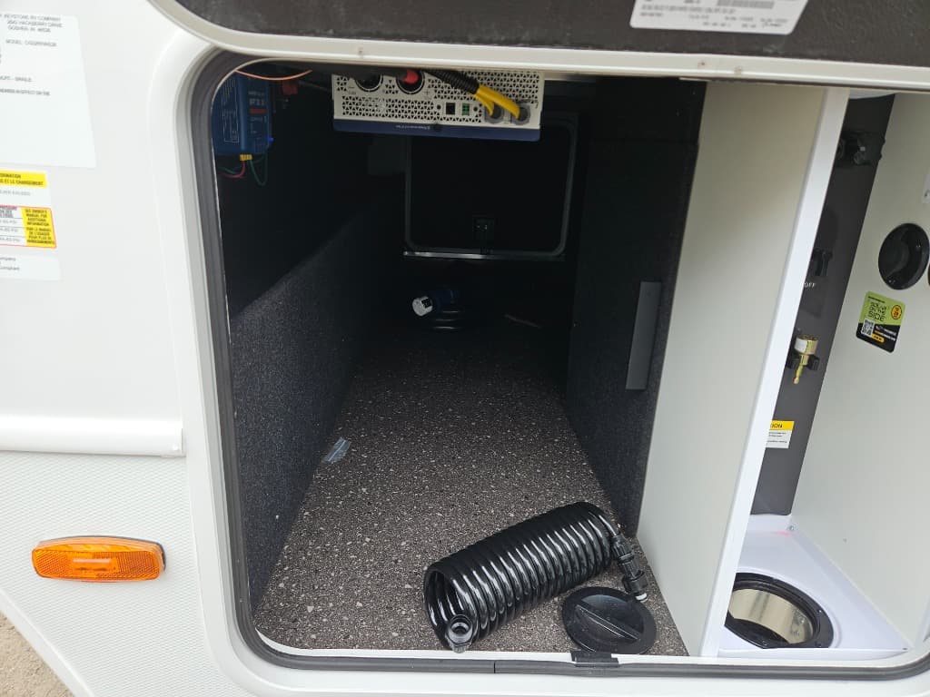 2026 Keystone RV 2026 Keystone RV Cougar Western Elevation - thumbnail 43