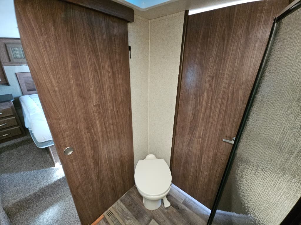 2018 Heartland RV 2018 Heartland RV Pioneer - thumbnail 34