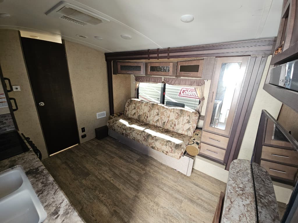 2016 Forest River 2016 Forest River Surveyor - thumbnail 8