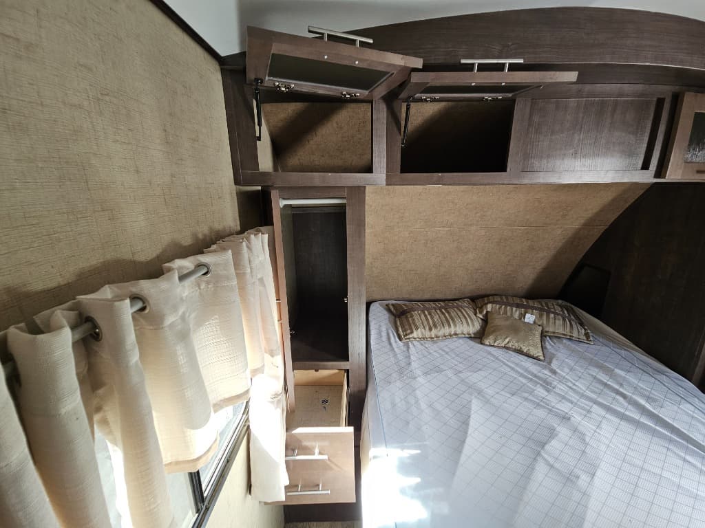 2016 Forest River 2016 Forest River Surveyor - thumbnail 27