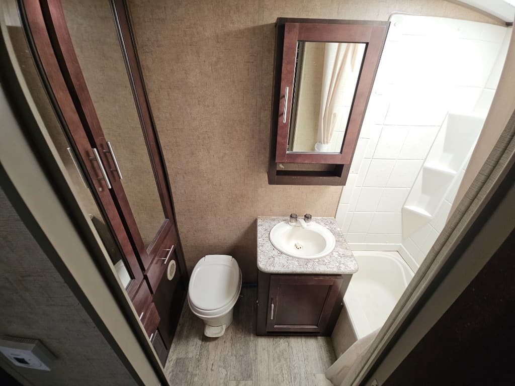 2016 Forest River 2016 Forest River Surveyor - thumbnail 29