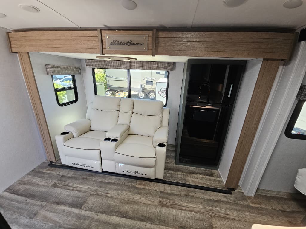 2024 Dutchmen 2024 Dutchmen Eddie Bauer - thumbnail 10