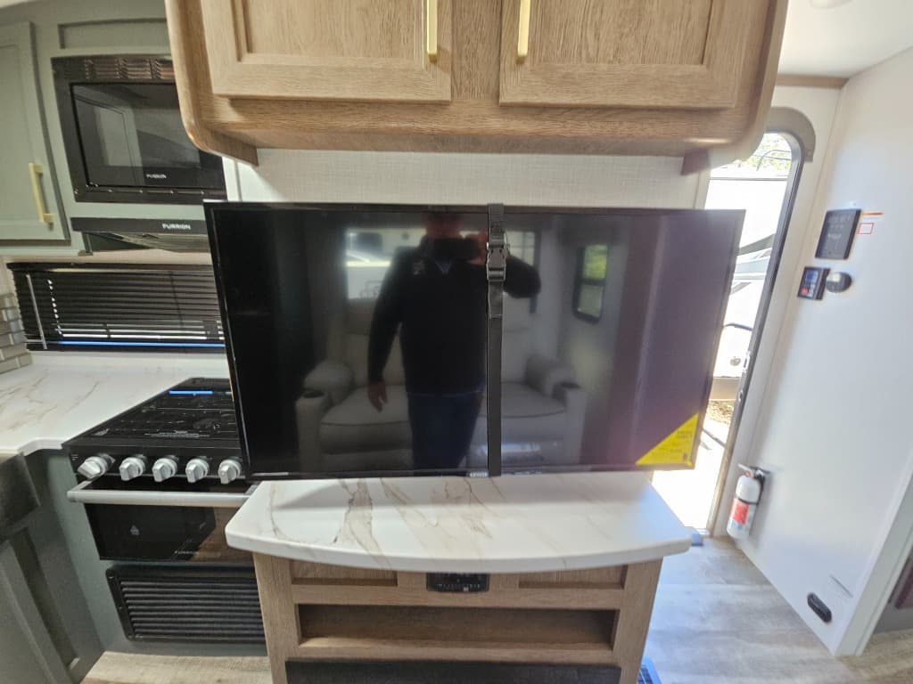 2024 Dutchmen 2024 Dutchmen Eddie Bauer - thumbnail 17