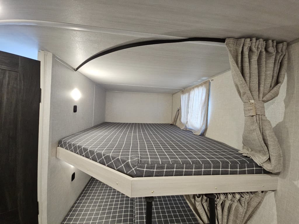 2025 Forest River 2025 Forest River Surveyor Camp Series - thumbnail 13