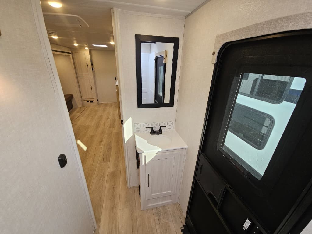 2025 Forest River 2025 Forest River Surveyor Camp Series - thumbnail 19