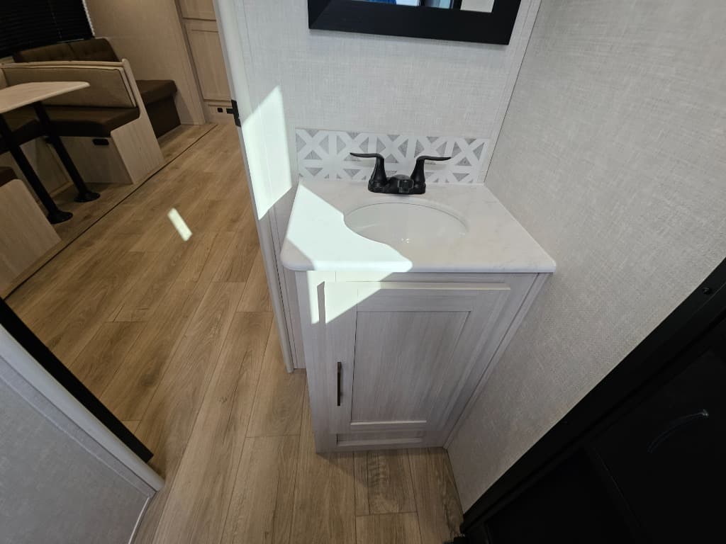 2025 Forest River 2025 Forest River Surveyor Camp Series - thumbnail 20