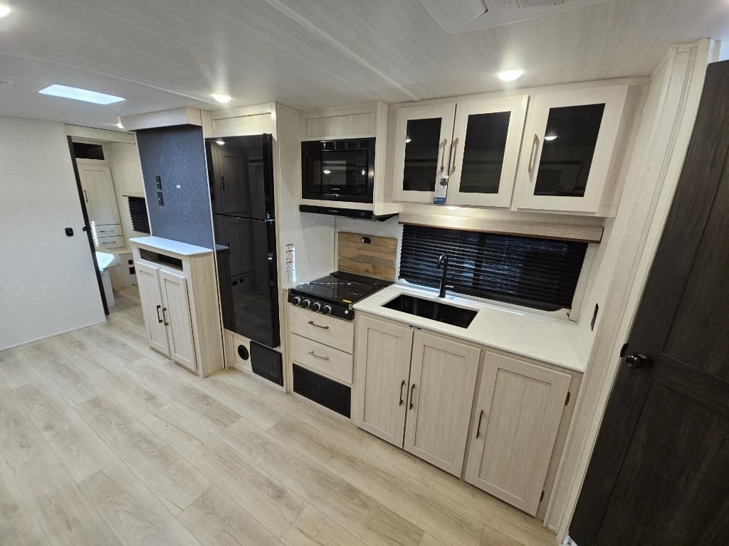 2025 Forest River 2025 Forest River Surveyor Camp Series - thumbnail 24