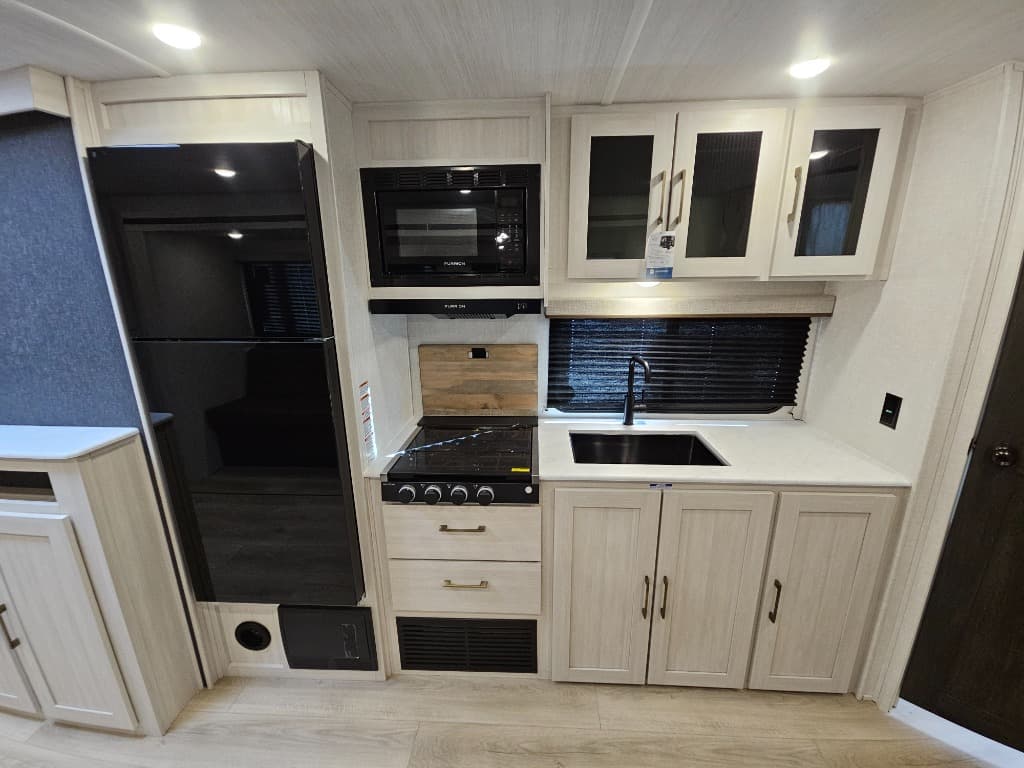 2025 Forest River 2025 Forest River Surveyor Camp Series - thumbnail 25