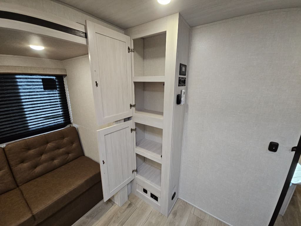 2025 Forest River 2025 Forest River Surveyor Camp Series - thumbnail 41