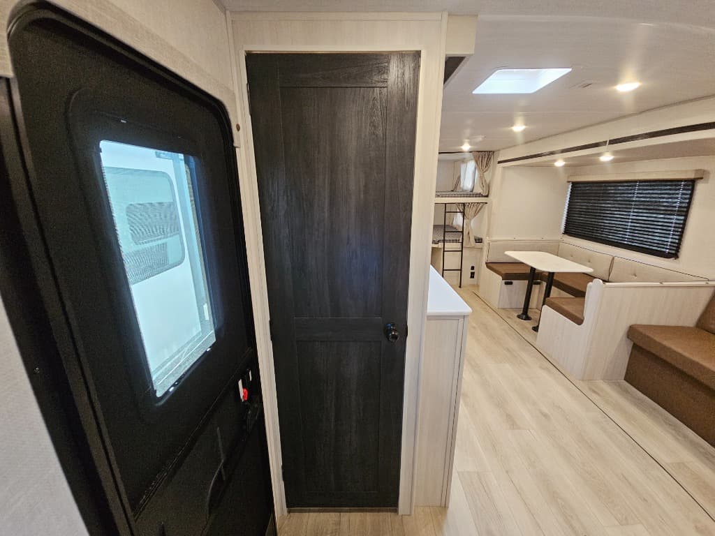 2025 Forest River 2025 Forest River Surveyor Camp Series - thumbnail 42