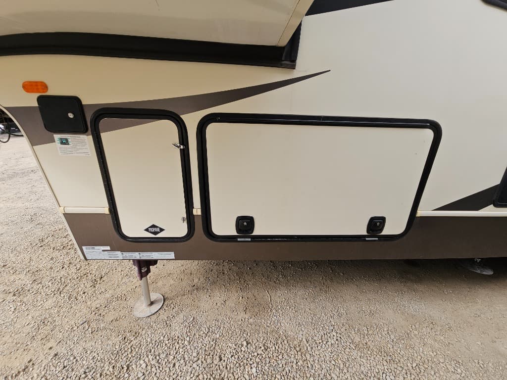 2016 Forest River RV 2016 Forest River RV Cardinal Blue Ridge - thumbnail 53