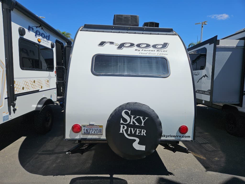 2022 Forest River 2022 Forest River R-Pod - thumbnail 4