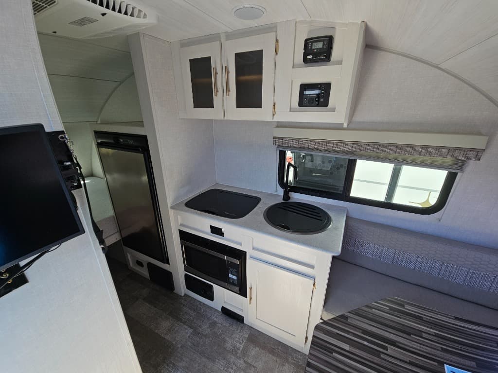 2022 Forest River 2022 Forest River R-Pod - thumbnail 10