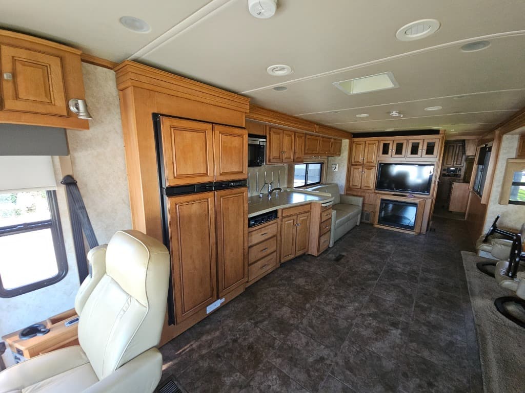 2010 Winnebago 2010 Winnebago Journey - thumbnail 28