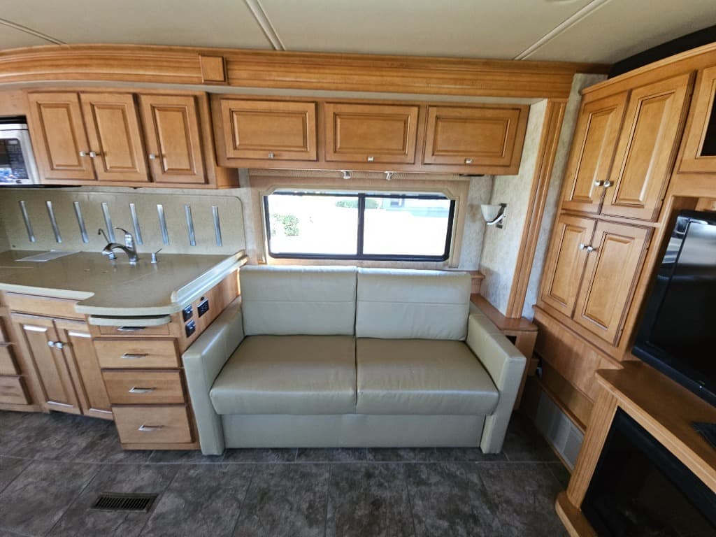 2010 Winnebago 2010 Winnebago Journey - thumbnail 45