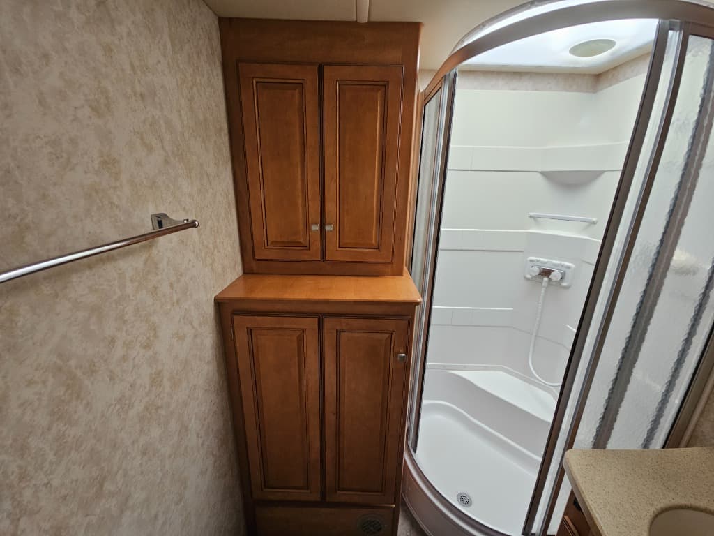 2010 Winnebago 2010 Winnebago Journey - thumbnail 55