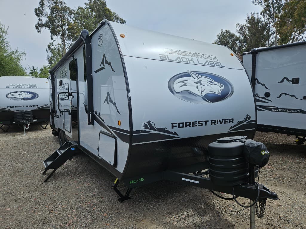 2025 Forest River Cherokee Grey Wolf Black Label 23DBHBL