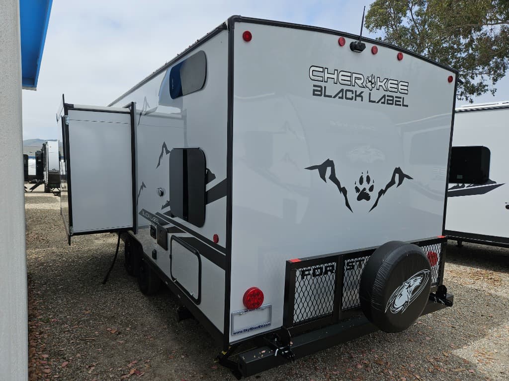 2025 Forest River 2025 Forest River Cherokee Grey Wolf Black Label - thumbnail 5