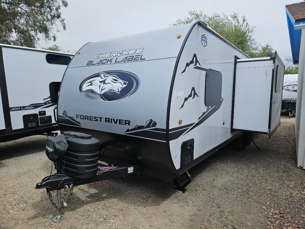 2025 Forest River 2025 Forest River Cherokee Grey Wolf Black Label - thumbnail 6