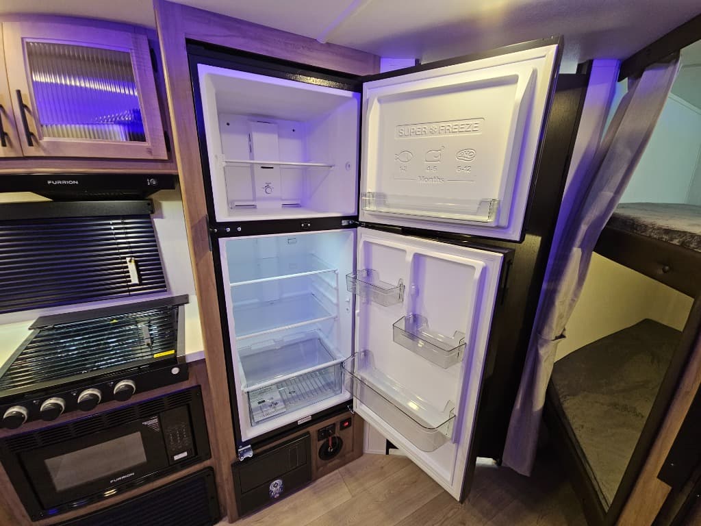 2025 Forest River 2025 Forest River Cherokee Grey Wolf Black Label - thumbnail 23