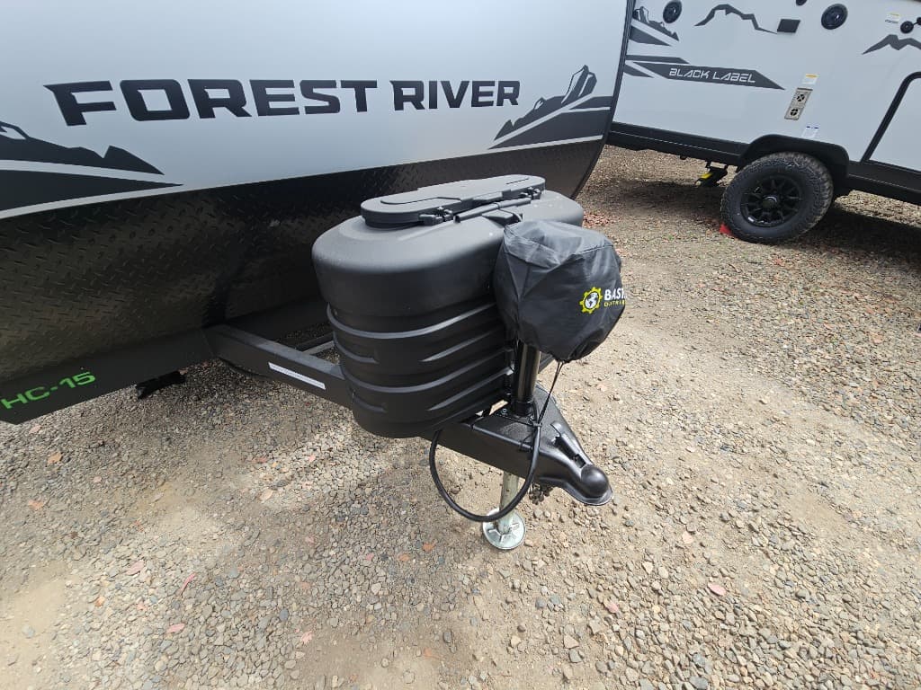 2025 Forest River 2025 Forest River Cherokee Grey Wolf Black Label - thumbnail 35