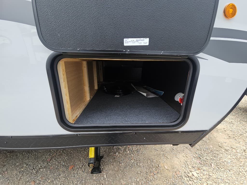 2025 Forest River 2025 Forest River Cherokee Grey Wolf Black Label - thumbnail 37