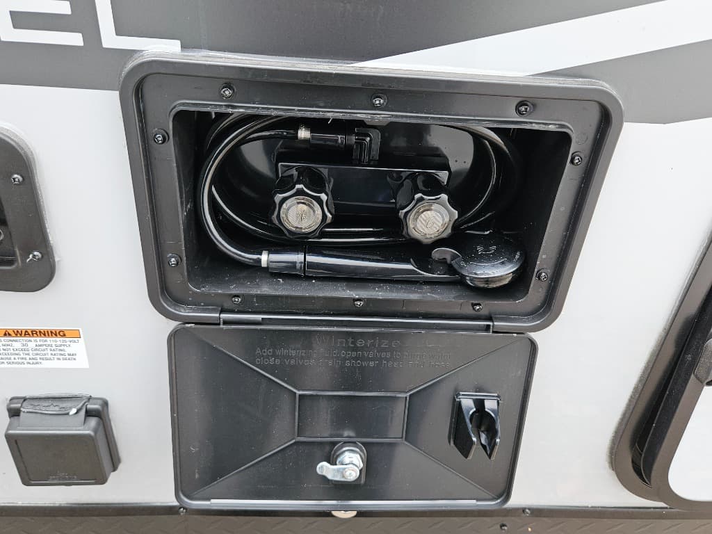 2025 Forest River 2025 Forest River Cherokee Grey Wolf Black Label - thumbnail 50